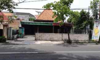 Rumah Berlokasi di Jalan Raya Diponegoro