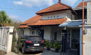 rumah besar dengan harga terjangkau di banyumanik