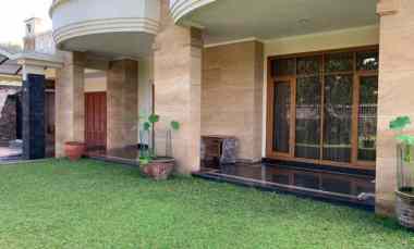 Rumah Besar Megah Murah di Bawah NJOP