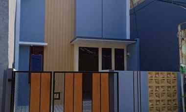 rumah biru harga murah di vmg 1 dekat harapan indah