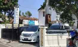 Dijual Cepat Rumah Klasik Hook Strategis di Buah Batu Bandung