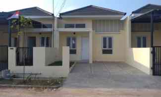 Rumah Buat Usaha di Jalan Utama Karang Anyar Residence