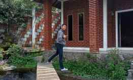 Rumah BU Semi Villa Cantik di Bandung Selatan