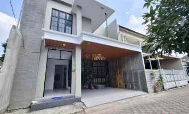 gambar rumah cantik 2 lantai di perumahan jakal dekat palagan