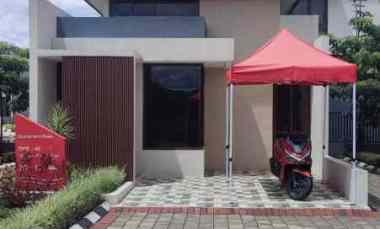 rumah cantik di cluster griya padma asri