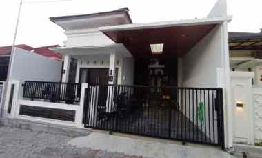 Rumah Cantik di Cluster Modern dekat Smp N 3 Ngaglik