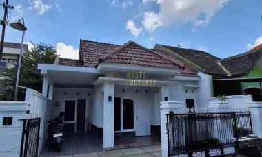 rumah cantik lokasi super strategis di tajem