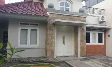 rumah cantik rapi dekat mal citra gran cibubur