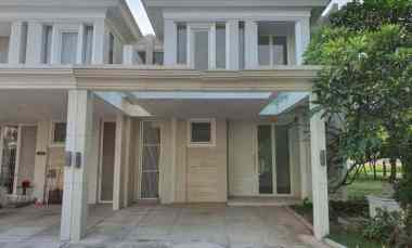 Rumah Casa Tobaco Pakuwon City, Strategis, Minimalis