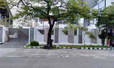 rumah cempaka mewah bbq area 2 gudang