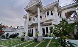 Rumah Mewah Full Furnished Nyaman di Cibubur Bekasi