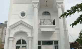 Rumah Clasic Exclusive di Ciracas Jakarta Timur