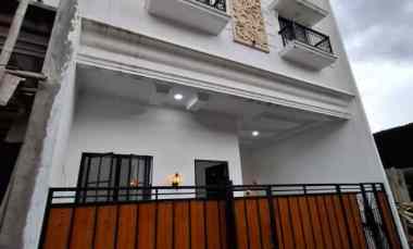 Rumah Classic Modern Minimalis di Beji Kota Depok