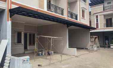 rumah cluster dekat tmii rooftop 3 kamar jakarta timur