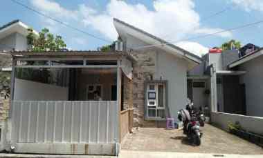 Rumah Cluster Karyawangi 1 Lantai Lokasi Strategis SHM