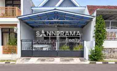 rumah dalam perumahan mekarjaya depok rntami