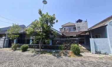 rumah dekat kampus moch sroedji jember jl sriwijaya
