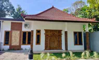 rumah dengan desain jawa yang berkelas area borobudur