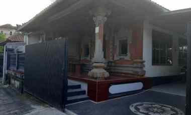rumah denpasar utara terawat siap huni