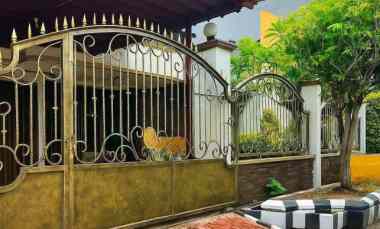 rumah dharmahusada indah murah siap huni row 3 mobil