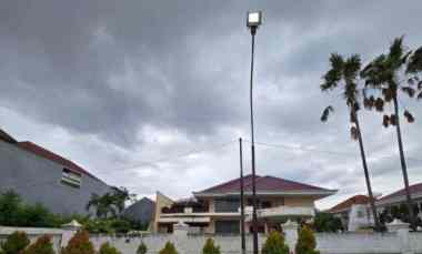 rumah dharmahusada indah strategis row 3 mobil