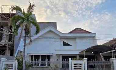 Rumah Dharmahusada, Strategis Row 3 Mobil, Granit, Jati