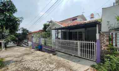 rumah di cihanjuang dekat masjid