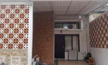 rumah di jatiwarna bekasi siap huni c0657