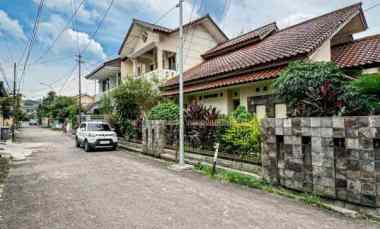 rumah di jl cikutra baru kota bandung