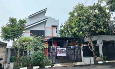 rumah di komplek bumi sariwangi 3kt