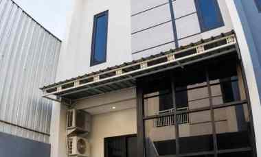 rumah di puri 88 sidosermo semi furnished