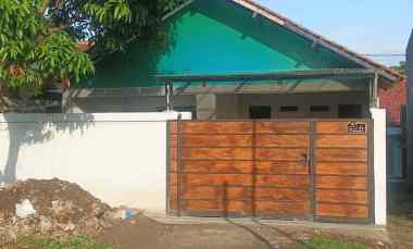 rumah di tengah kota bogor