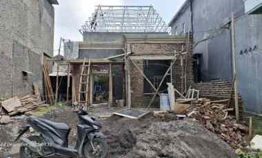 gambar rumah dijual america clasic strategis di banyumanik