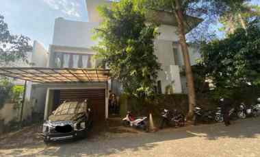 Rumah Dijual di Kemang timur