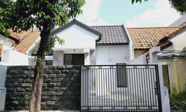 rumah dijual taman puspa raya citraland surabaya barat