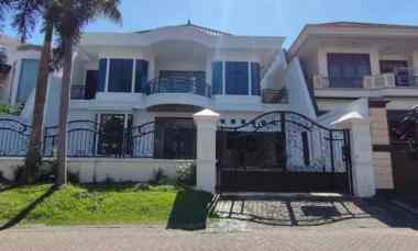 rumah disewakan graha famili surabaya barat