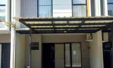 Rumah Eastern Park Masih Baru Gress