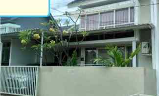rumah evergreen de parc surabaya