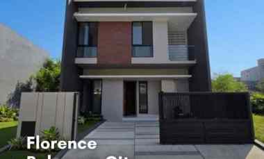 Rumah Florence, Pakuwon City NEW, MINIMALIS, Carport 2