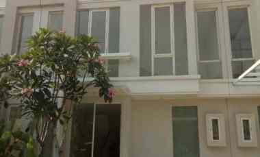 rumah grand pakuwon surabaya barat row jalan 2 mobil