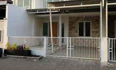 rumah greenlake wonorejo siap huni