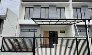 rumah gress 2 lantai jl golf arcamanik endah bandung