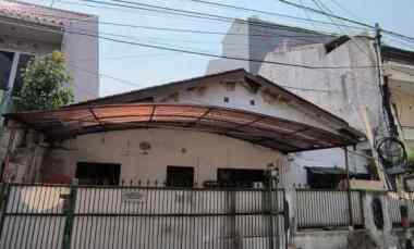 Rumah Hitung Tanah di jl.ikan Rawamangun Jakarta Timur