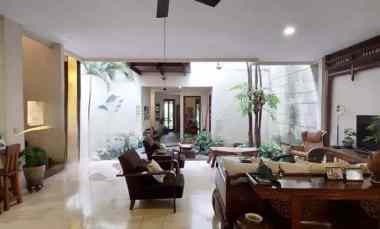 Rumah Hitung Tanah di Permata Hijau Jakarta Selatan