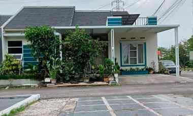 rumah hook dalam cluster di cisaranten arcamanik