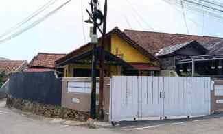Rumah Hook dekat Terminal Bis Trans Pakuan di Bogor
