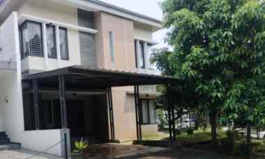rumah hook depan taman citra gran cibubur