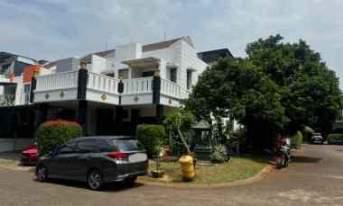 rumah hook elite premium di raffles hills cibubur