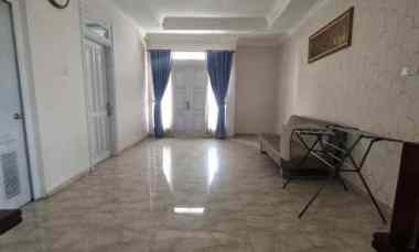 Rumah Hook LT. Marmer Cozy Raffles Hills Cibubur