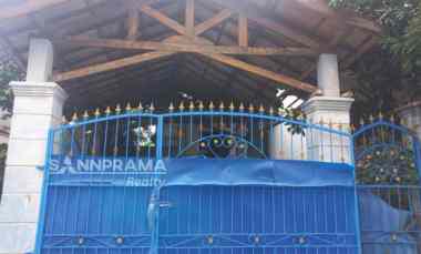 rumah hook luas di komplek bsi 2 pengasinan uchi